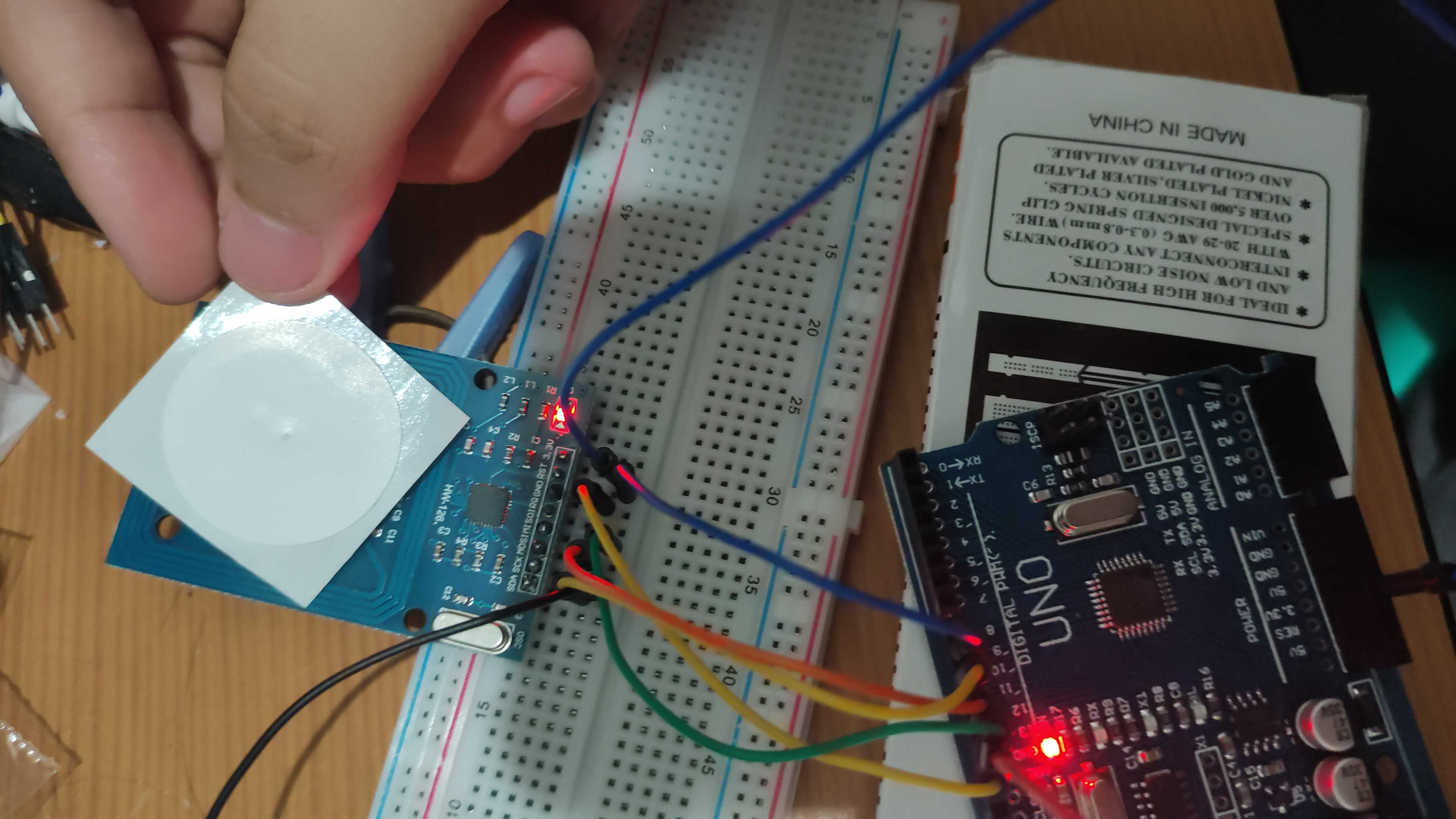 Duplikat kartu RFID menggunakan Arduino